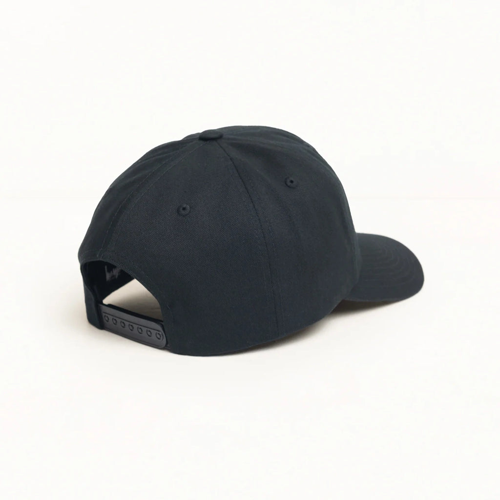 STUSSY CHENILLE GOTHIC S SNAPBACK CAP