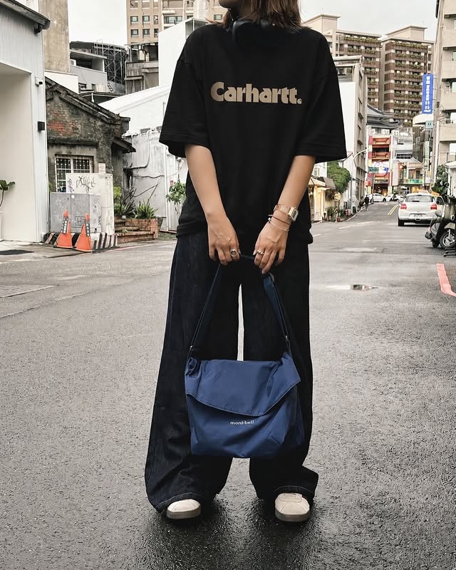 Carhartt Relaxed Fit Short Sleeve Logo Graphic Script Tshirt