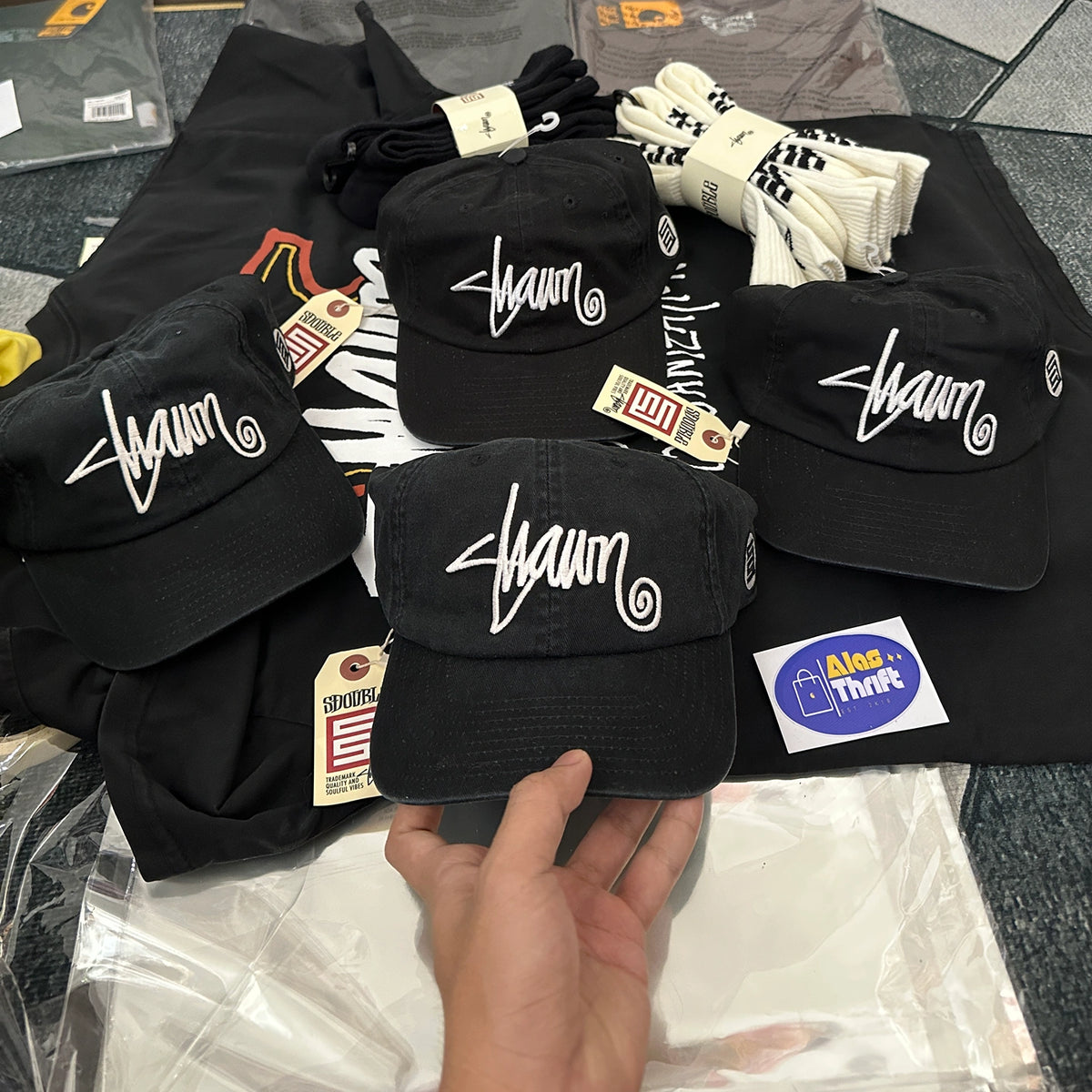 S DOUBLE SHAWN SCRIPT DADHAT